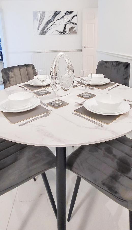 Stunning 2 Bedroom Apartment In Canary Wharf - Morland Apartments Londres Extérieur photo