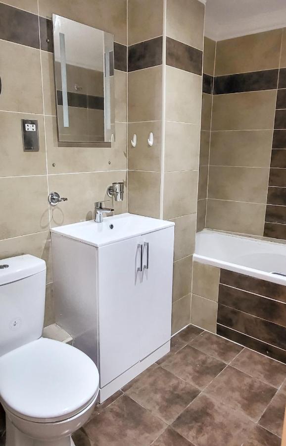 Stunning 2 Bedroom Apartment In Canary Wharf - Morland Apartments Londres Extérieur photo