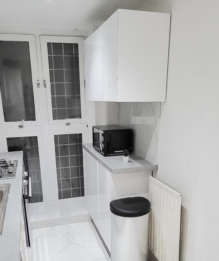 Stunning 2 Bedroom Apartment In Canary Wharf - Morland Apartments Londres Extérieur photo