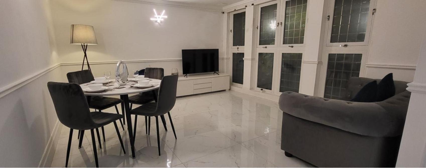 Stunning 2 Bedroom Apartment In Canary Wharf - Morland Apartments Londres Chambre photo